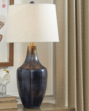 Load image into Gallery viewer, Evania Metal Table Lamp (1/CN)
