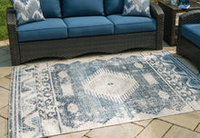 Load image into Gallery viewer, Daddridge Medium Rug
