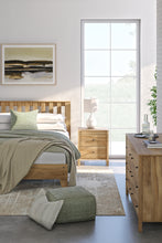 Load image into Gallery viewer, Bermacy Full Platform Bed with Dresser and Nightstand
