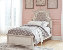 Load image into Gallery viewer, Realyn Twin Panel Bed with Mirrored Dresser and Chest
